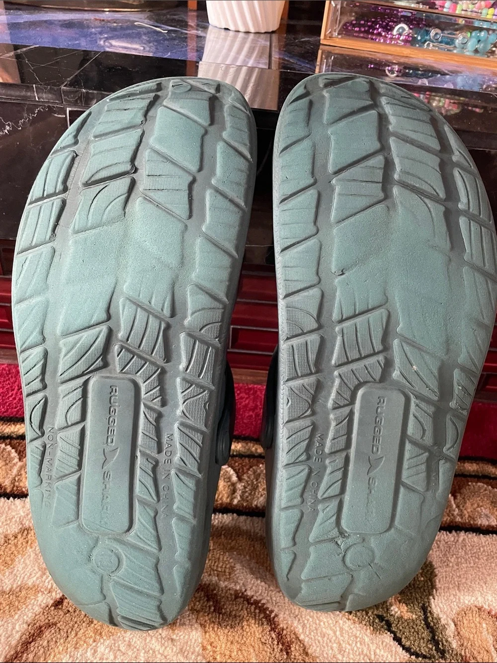 Rugged Shark Men’s Slip-On Clogs in Dark Teal Green